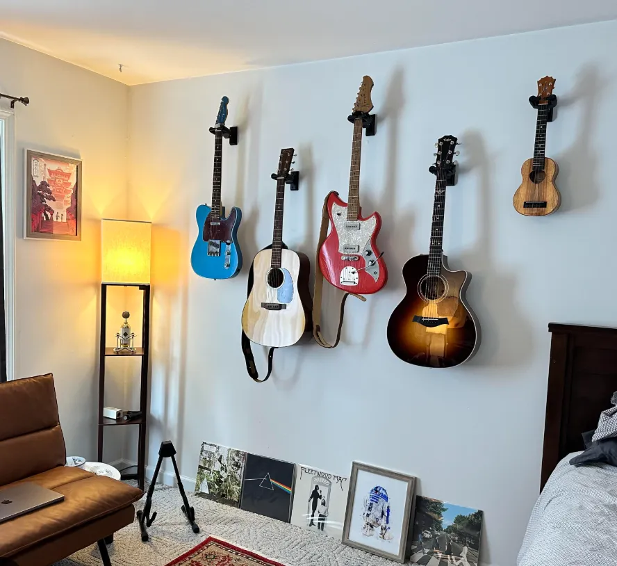 A guitar-focused room